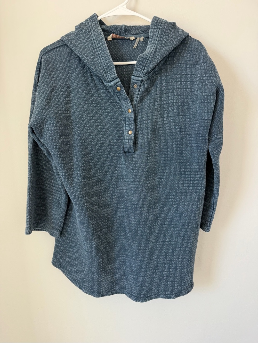 Soft Surroundings Washed Blue Hooded Cotton Pullover